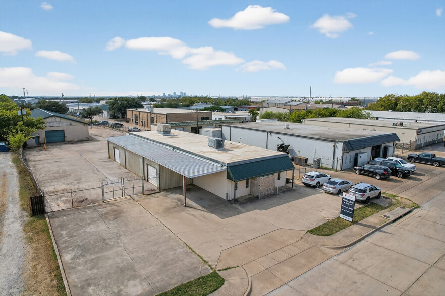 Primary Photo Of 4200 Garland Dr, Haltom City Warehouse For Lease