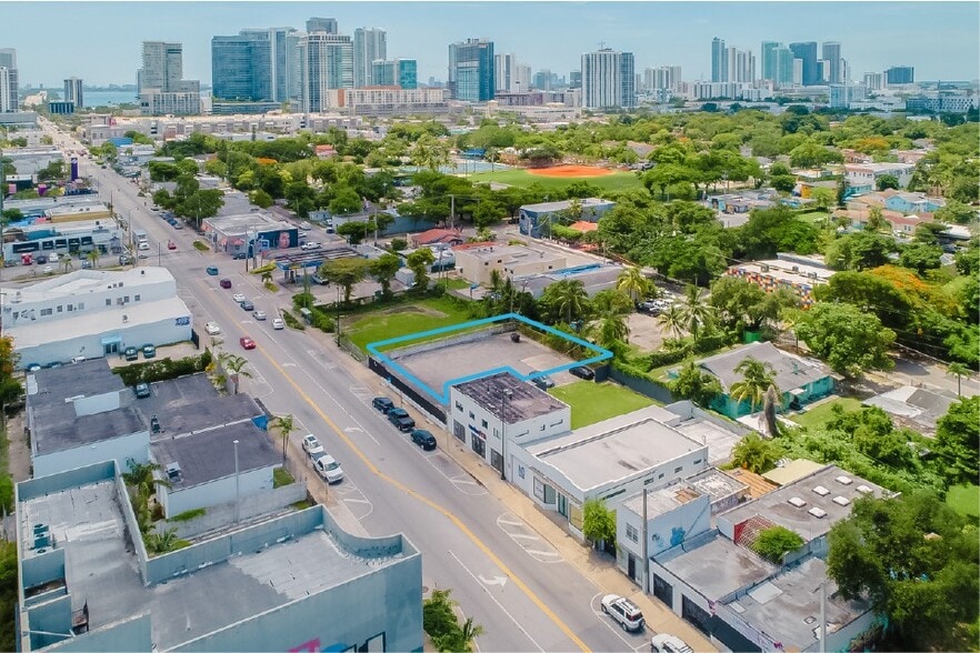More Photos Of 250 NW 36th St, Miami Land For Lease