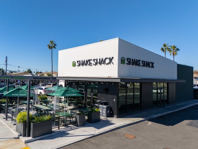 More Photos Of 333 E 17th St, Costa Mesa Unknown For Lease