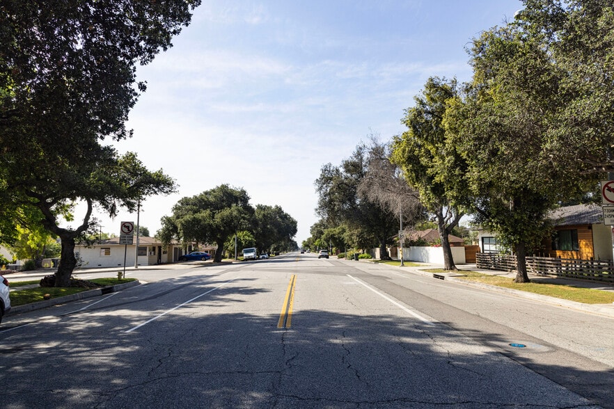 More Photos Of 1210 N Altadena Dr, Pasadena Land For Sale