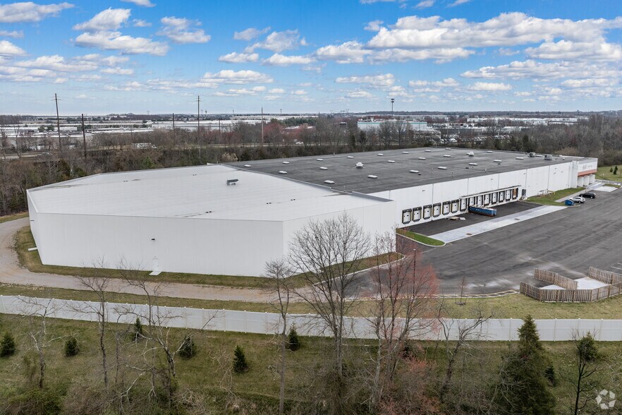 More Photos Of 138 Georges Rd, Dayton Distribution For Lease