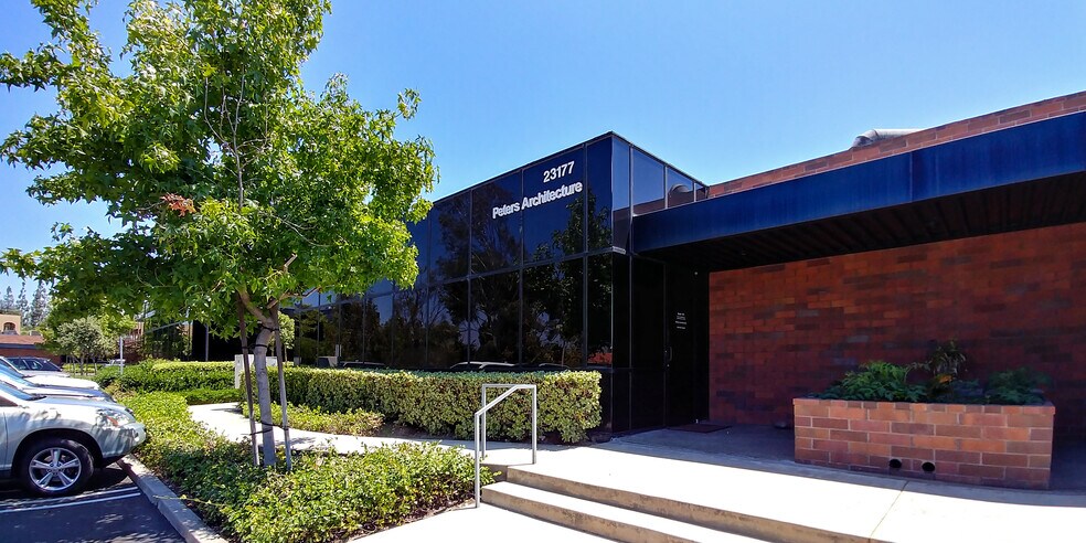 More Photos Of 23175-23177 La Cadena Dr, Laguna Hills Office For Lease