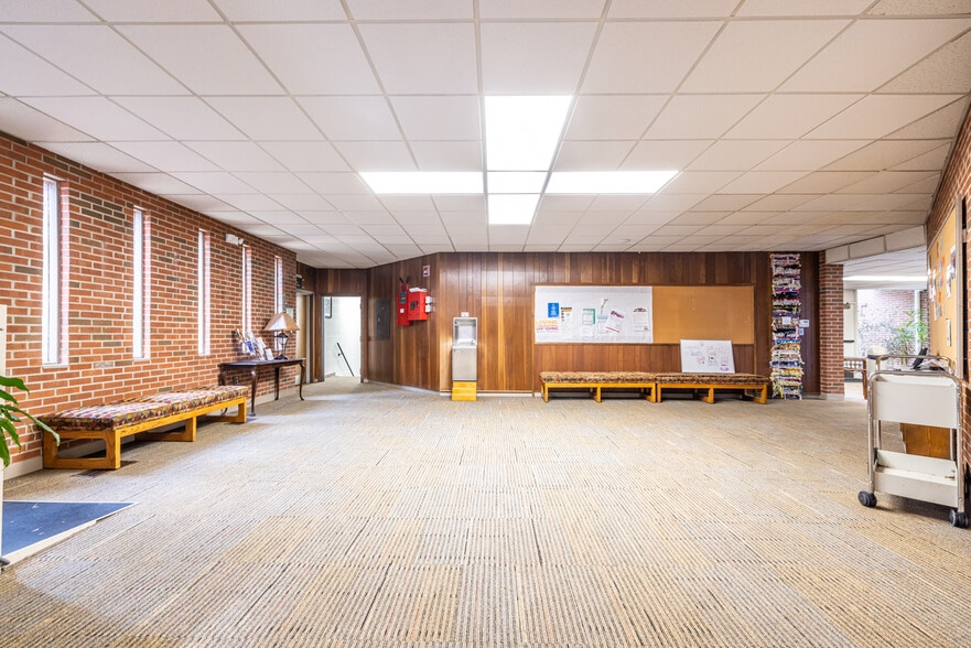 More Photos Of 1790 Lavista Rd NE, Atlanta Specialty For Lease