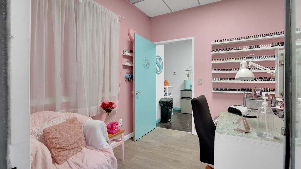 More Photos Of 5665 N Pershing Ave, Stockton Medical For Sale