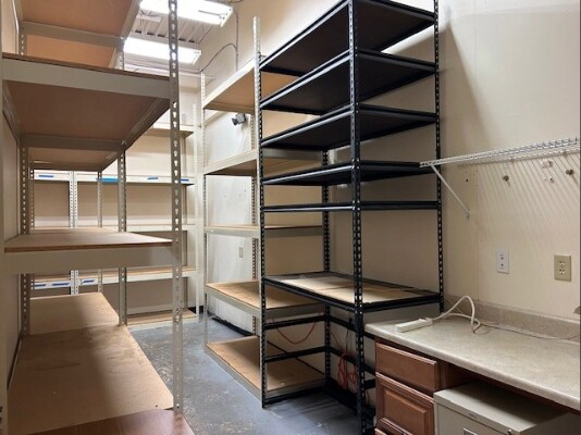 More Photos Of 8740 Montgomery Rd, Cincinnati Unknown For Lease