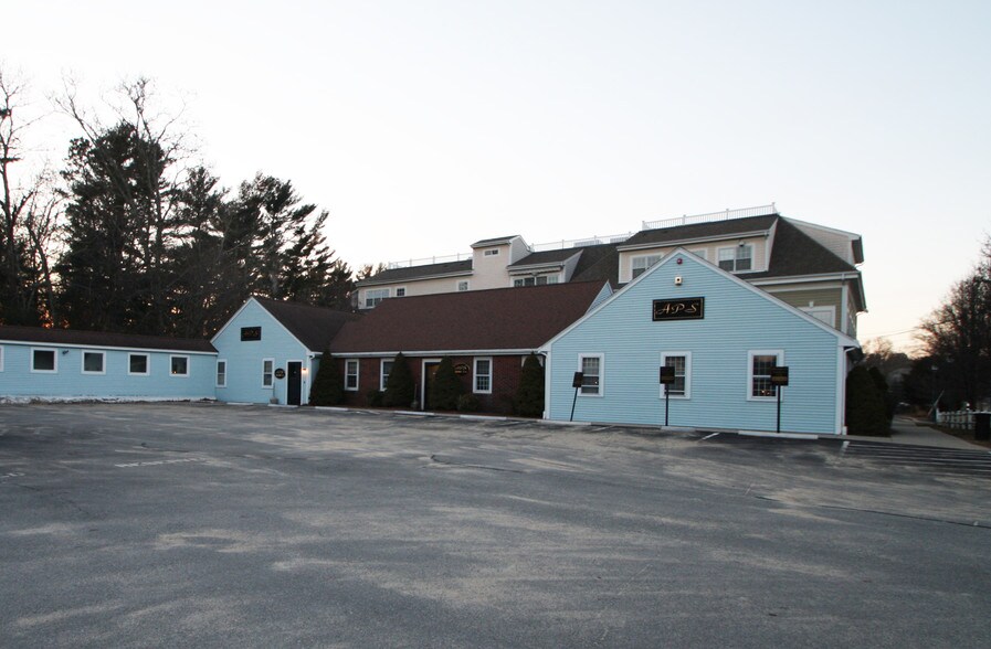 More Photos Of 2527 Cranberry Hwy, Wareham Office For Sale