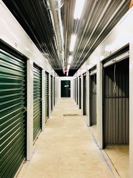 Primary Photo Of 1110 Austin St, Hempstead Self Storage For Sale