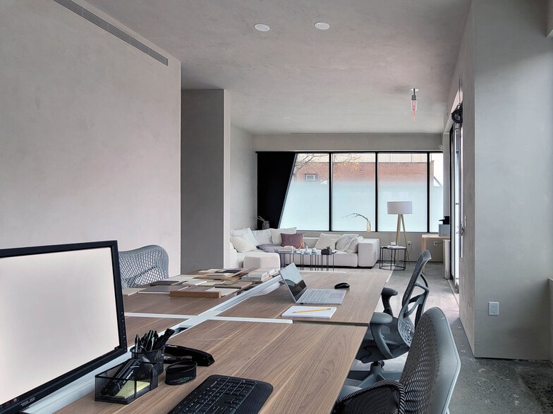 More Photos Of 161 12th St, Brooklyn Storefront Retail Office For Lease