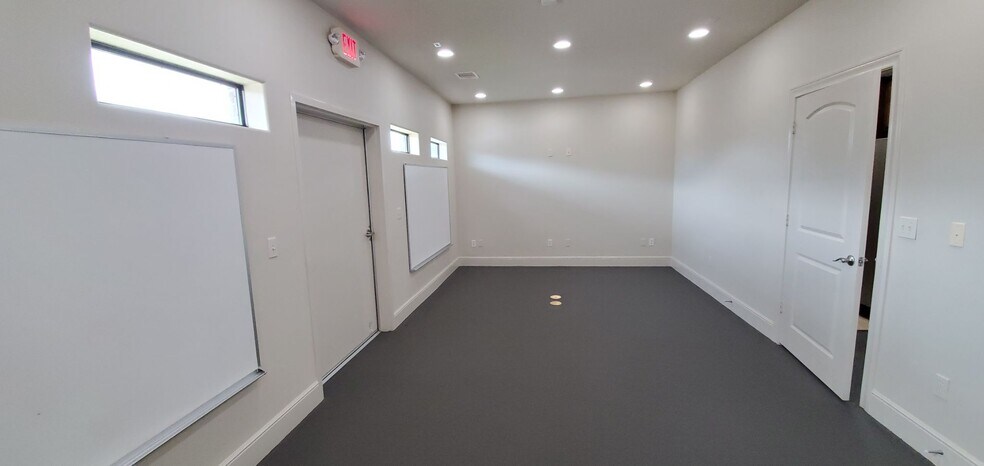 More Photos Of 21412 Provincial Blvd, Katy Office For Sale