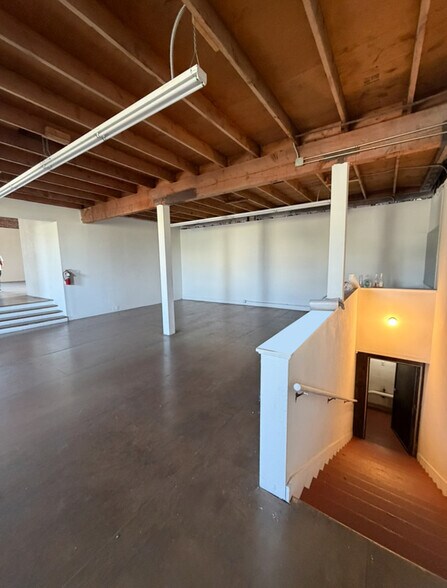 More Photos Of 2220-2228 W 7th St, Los Angeles Freestanding For Lease