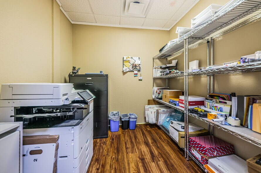 More Photos Of 3023 Eastland Blvd, Clearwater Office For Sale