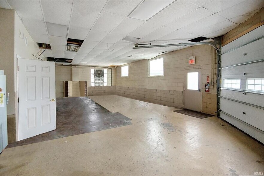 More Photos Of 505 Main St, Vincennes Office Residential For Sale
