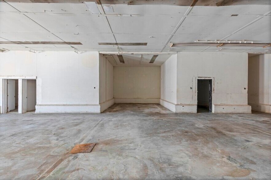 More Photos Of 410-420 E Beach Ave, Inglewood Warehouse For Sale