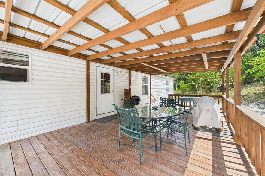 More Photos Of 141 County Road 851, Elizabeth Hotel For Sale