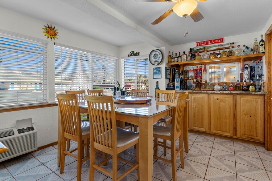 More Photos Of 1101 So White Sands Blvd, Alamogordo Hotel For Sale