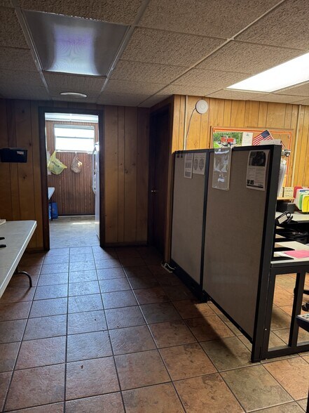 More Photos Of 14439 County Rd 44 Rd, Grand Island Distribution For Lease