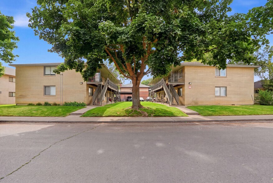 Primary Photo Of 6119-6123 N Colton St, Spokane Apartments For Sale