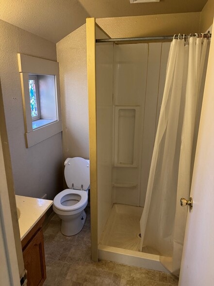 More Photos Of 1612 Polk St, Eugene Apartments For Sale