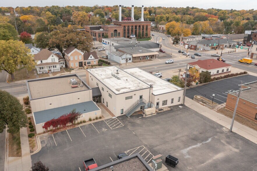 More Photos Of 213 S Oak Ave, Owatonna Office For Sale