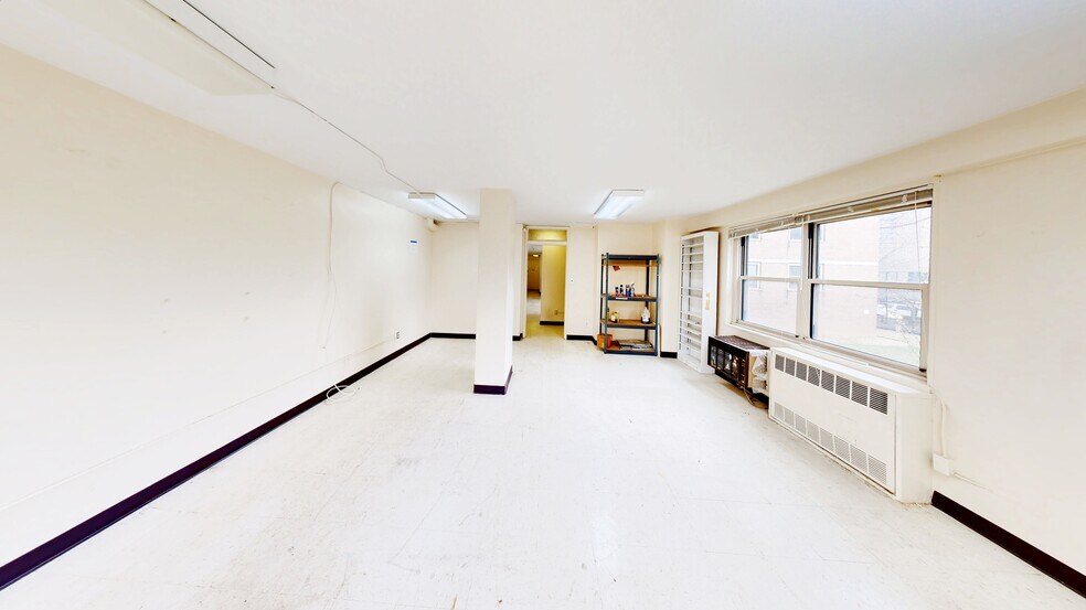 More Photos Of 5940 Queens Blvd, Woodside Apartments For Lease