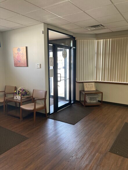 More Photos Of 8544 S Ashland Ave, Chicago Office For Sale