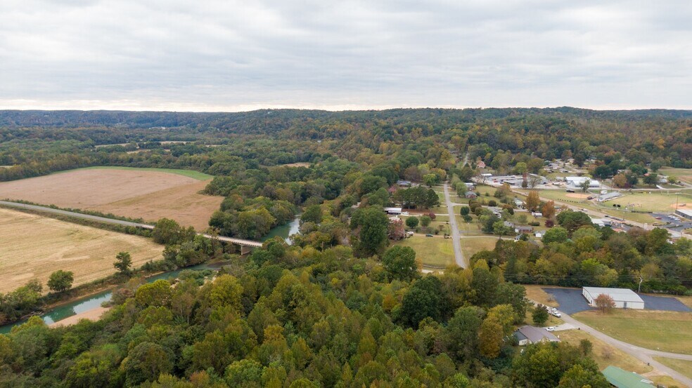 More Photos Of 103 Hadley cir, Linden Light Distribution For Sale