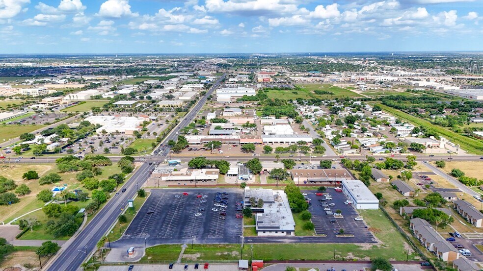 More Photos Of 500 E Hackberry Ave, McAllen Freestanding For Sale