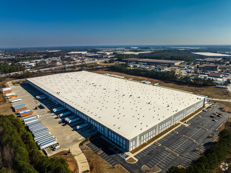 More Photos Of 2085 Avalon Pky, McDonough Distribution For Lease