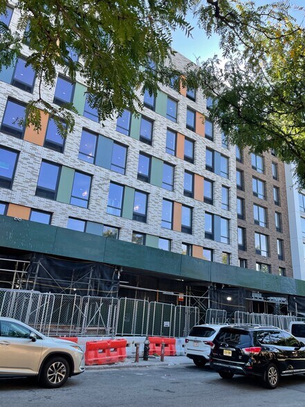 More Photos Of 437 Euclid Ave, Brooklyn Apartments For Lease