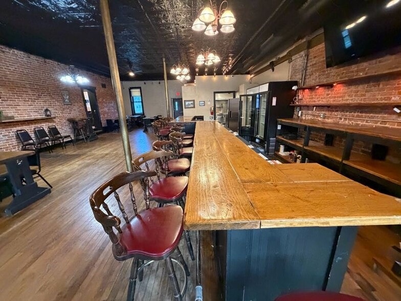 More Photos Of 244 N Main St, Monticello Restaurant For Sale