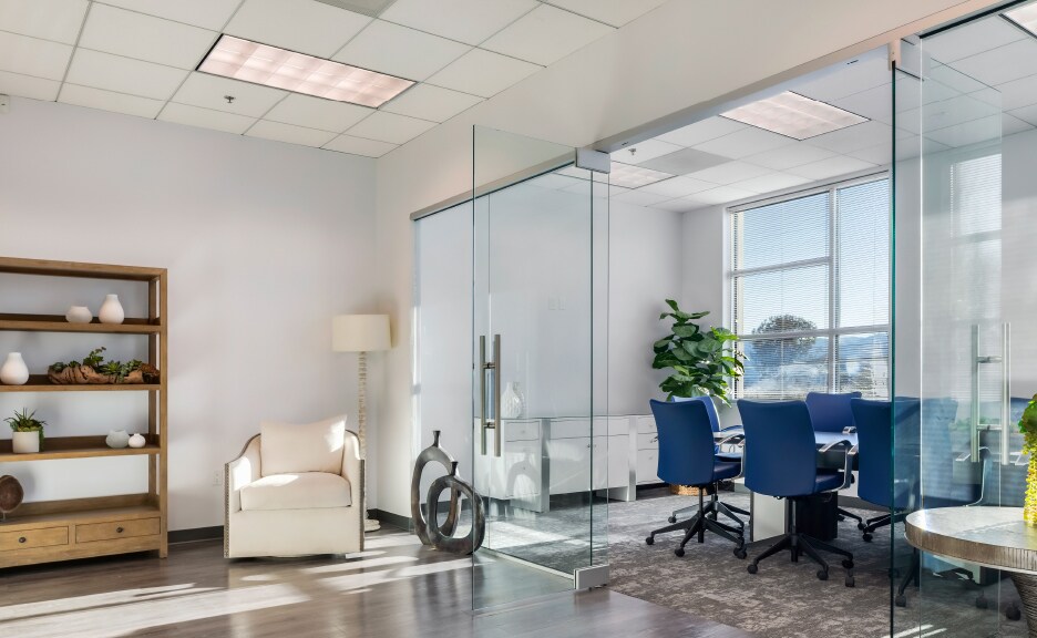 More Photos Of 27240 W Turnberry Ln, Valencia Office For Sale