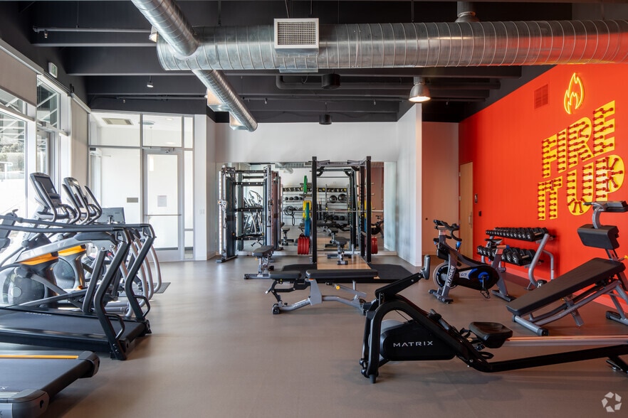 More Photos Of 6380 S Fiddlers Green Cir, Greenwood Village Office For Lease