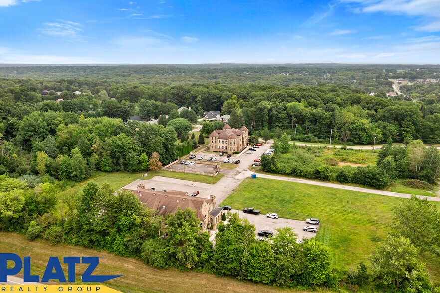 More Photos Of 1170 E Western Reserve Rd, Youngstown Office For Sale