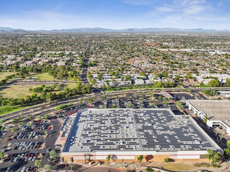 More Photos Of 12621 N Paradise Village Pky W, Phoenix Service Station For Sale