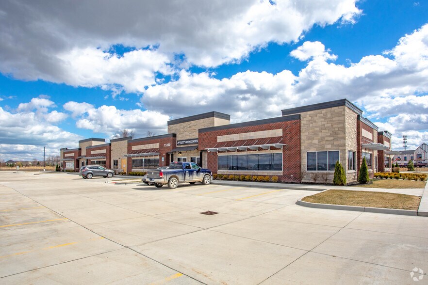 More Photos Of 15298 Wellington Blvd, Macomb Township Medical For Sale