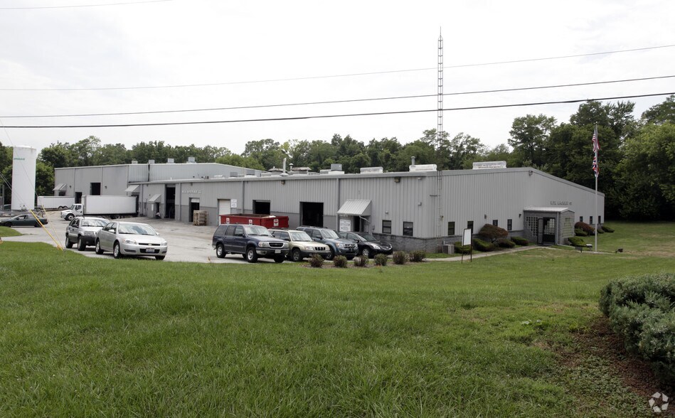 Primary Photo Of 270 Emig Rd, York Service For Sale