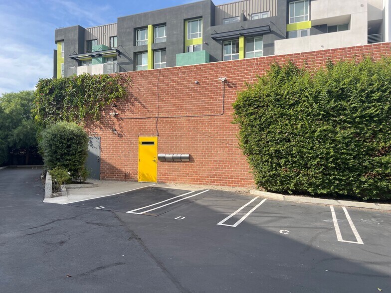 More Photos Of 3431 Wesley St, Culver City Loft Creative Space For Lease
