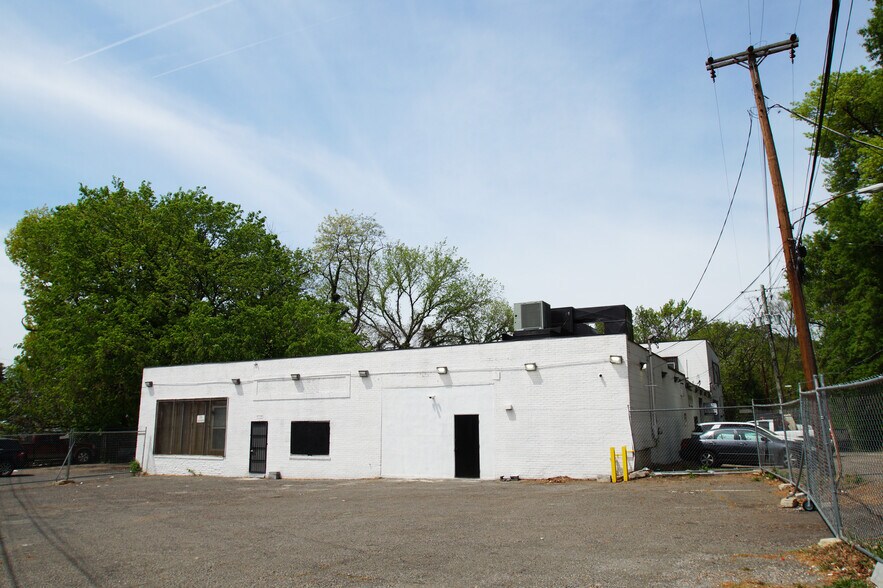 More Photos Of 6118 Old Central Ave, Capitol Heights Warehouse For Lease
