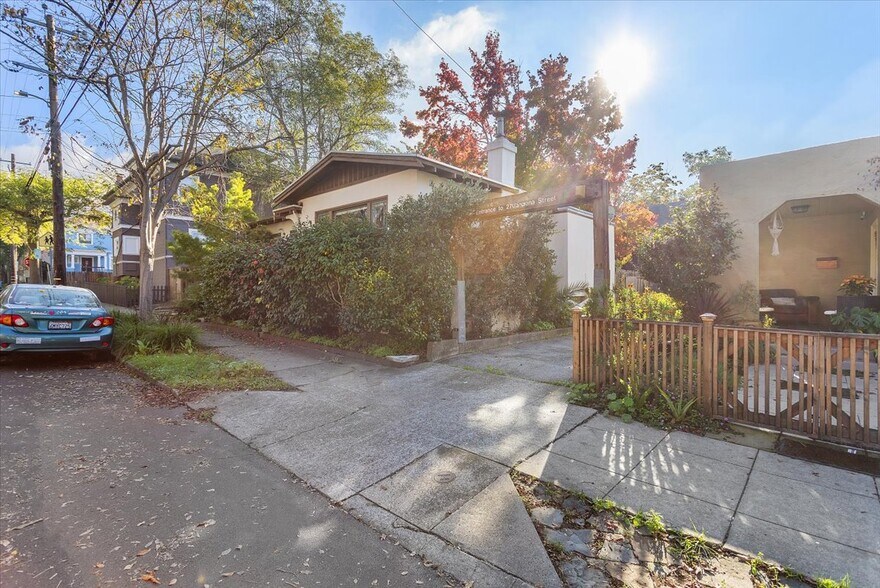 More Photos Of 2702 Dana St, Berkeley Medical For Sale