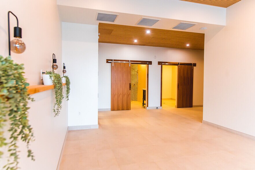 More Photos Of 324183 Mount Elgin Rd, South-West Oxford Golf Course Driving Range For Sale