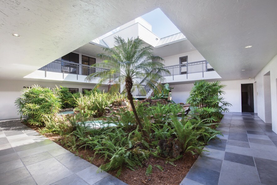 More Photos Of 700 W Hillsboro Blvd, Deerfield Beach Office For Lease