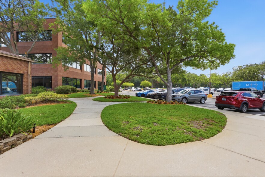 More Photos Of 8665 Baypine Rd, Jacksonville Unknown For Lease