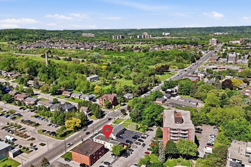 More Photos Of 58 King St W, Hamilton Office For Sale