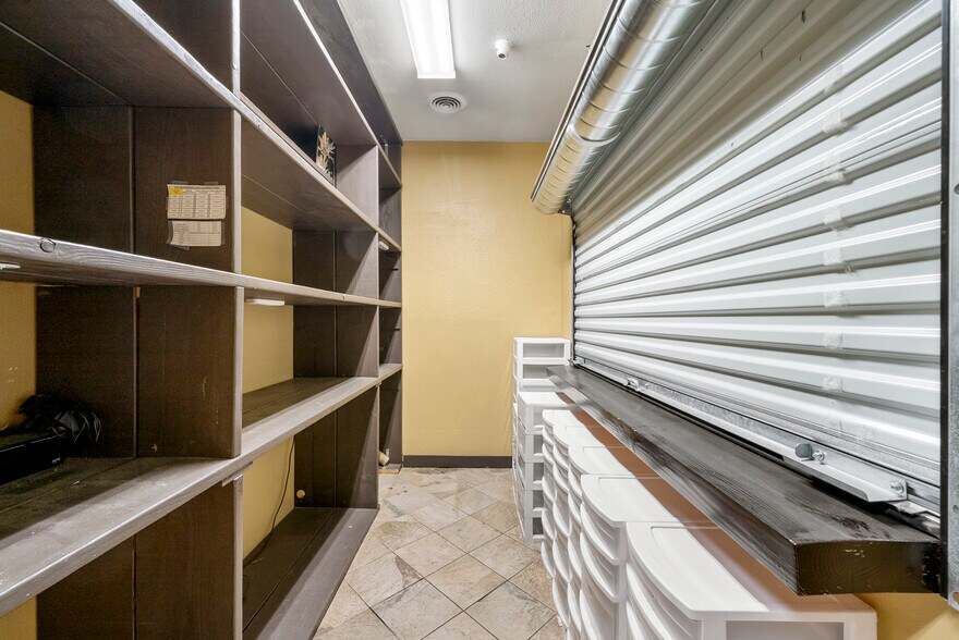 More Photos Of 4837 N Washington St, Denver Freestanding For Sale