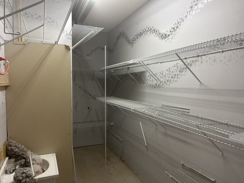 More Photos Of 815 S Moody Rd, Palatka Office For Lease