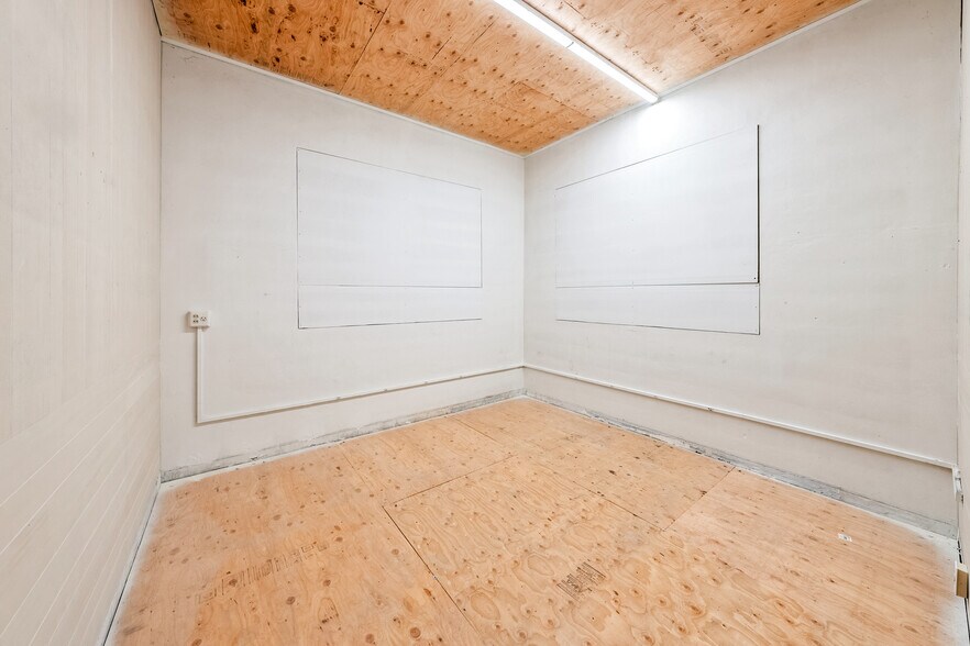 More Photos Of 619 S Fir St, Medford Refrigeration Cold Storage For Sale