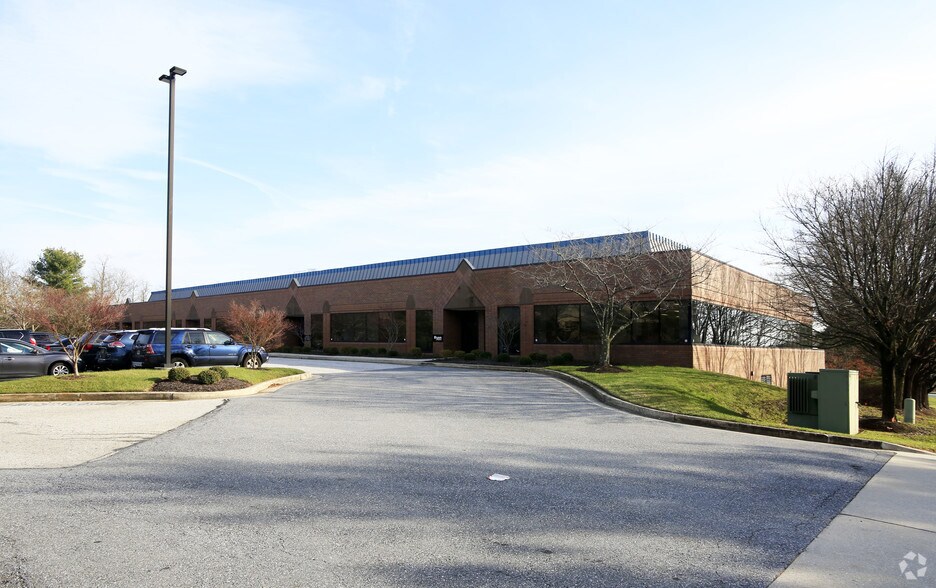 More Photos Of 11403 Cronridge Dr, Owings Mills Flex For Lease