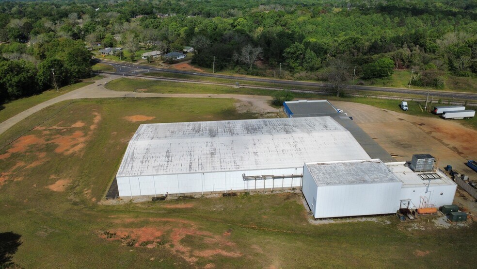 More Photos Of 1301 N Three Notch St, Troy Flex For Lease