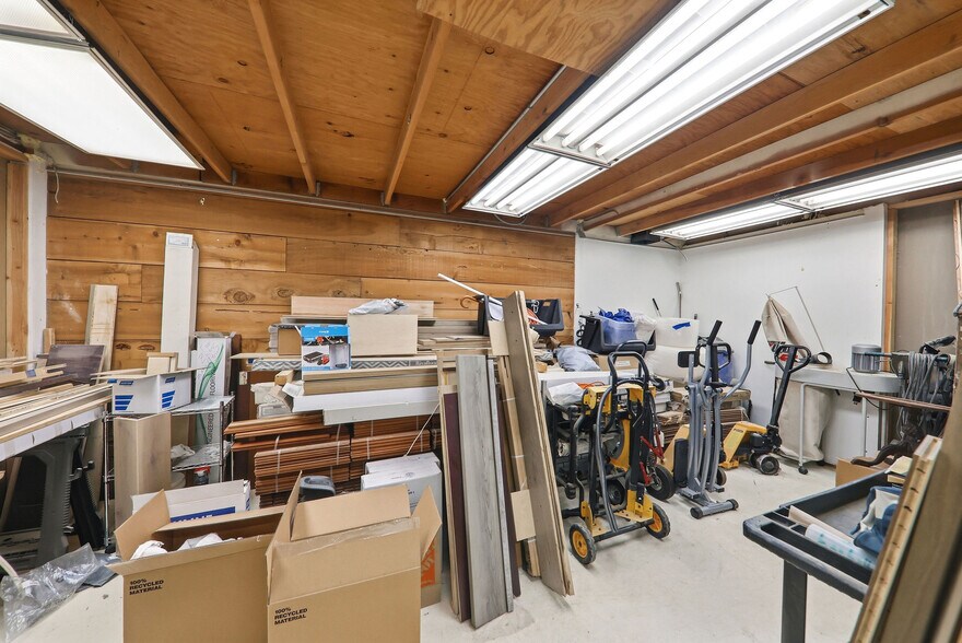 More Photos Of 100 N Hill Dr, Brisbane Light Manufacturing For Sale