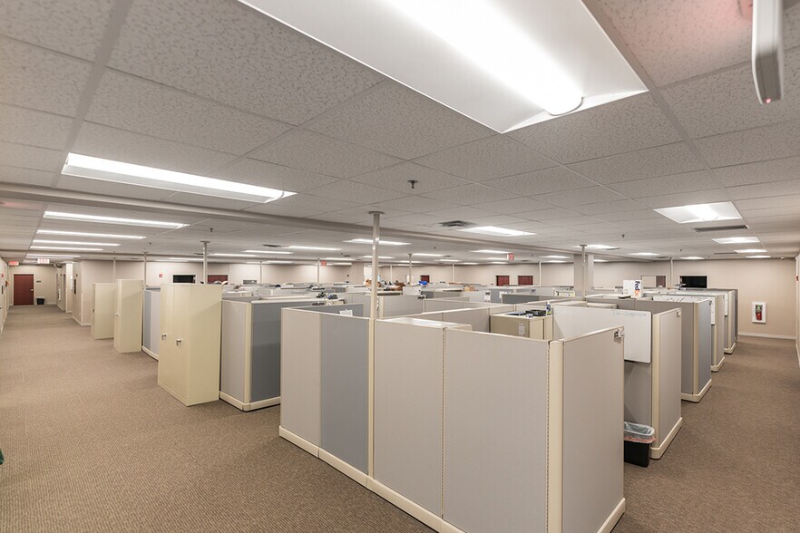 More Photos Of 330 Bob Heath Dr, Huntsville Office For Lease